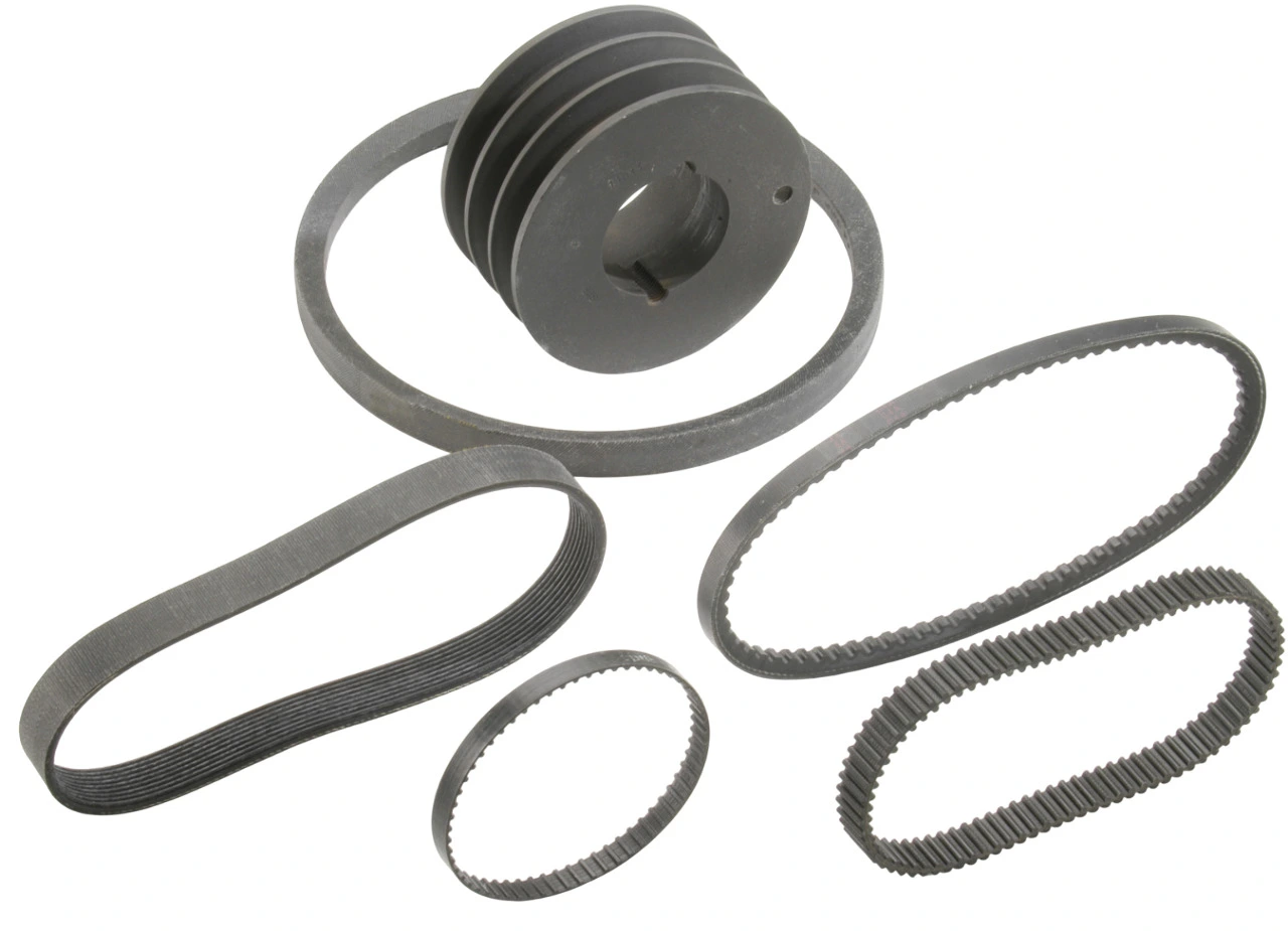 Abbildung versch. Riemen und einer Spannrolle